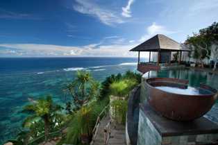 Бали: экзотическое побережье Индонезии