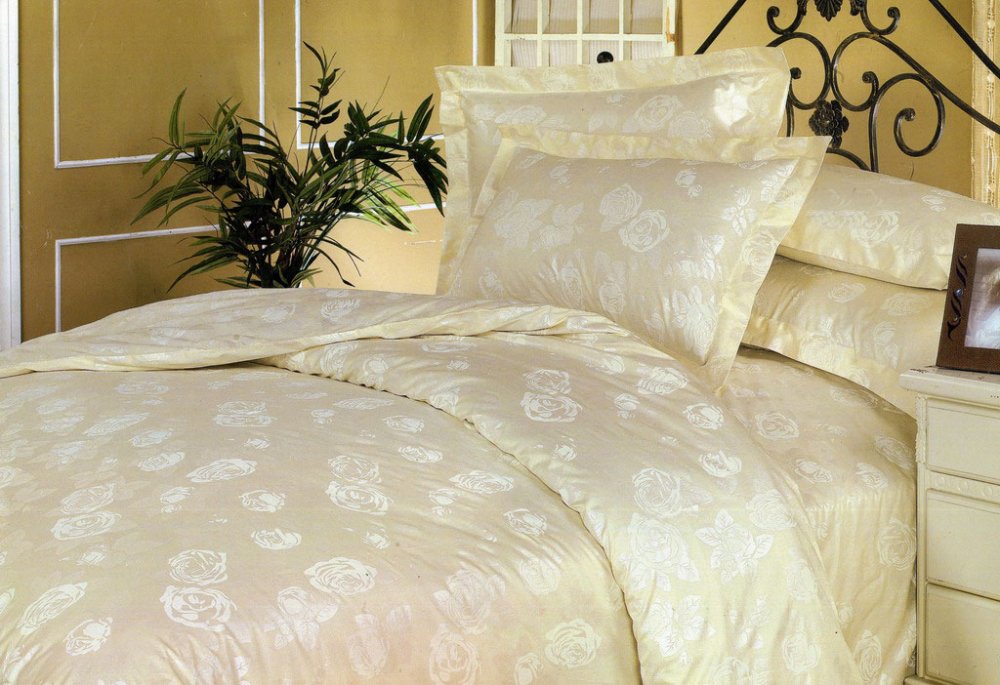 Постельное белье. Какого цвета постельное белье лучше всего подойдет для спальни?